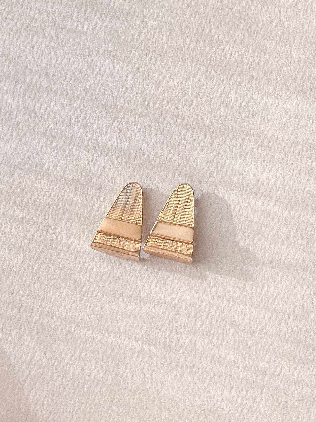 Vintage Earrings | Pyramid