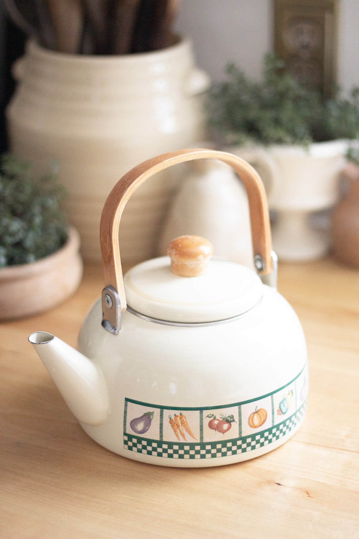 Vintage Garden Tea Pot