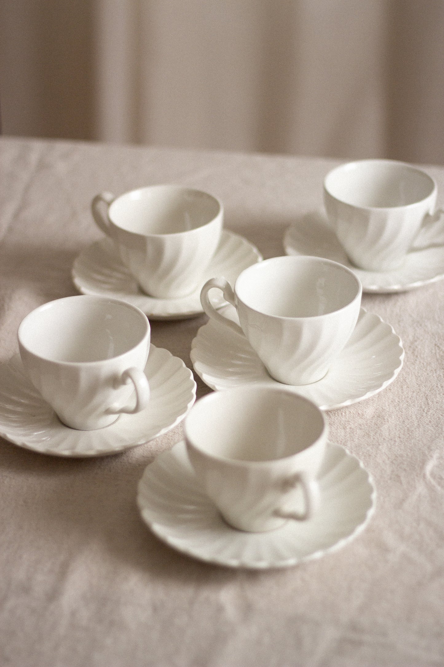 5pc Scalloped Tea Cup Set