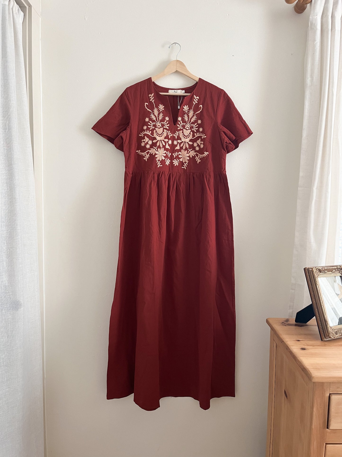 Embroidered Dress in Brick Red (L)